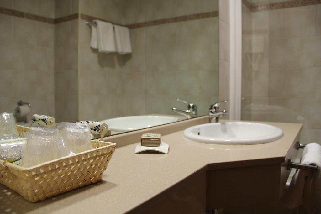 Hotel Rantiner Taull Ruang foto