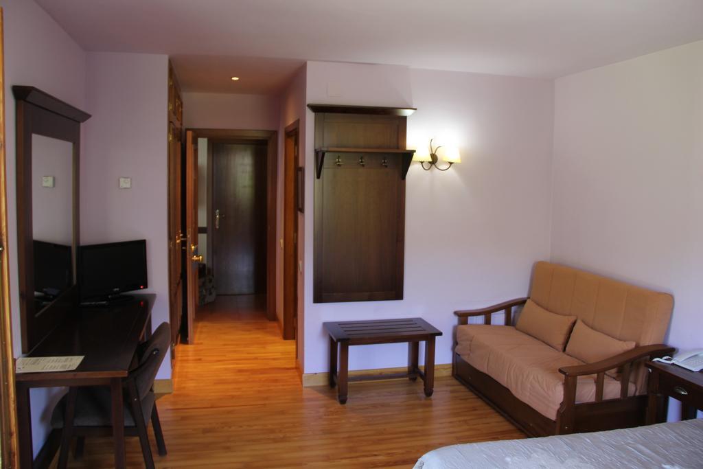 Hotel Rantiner Taull Bagian luar foto