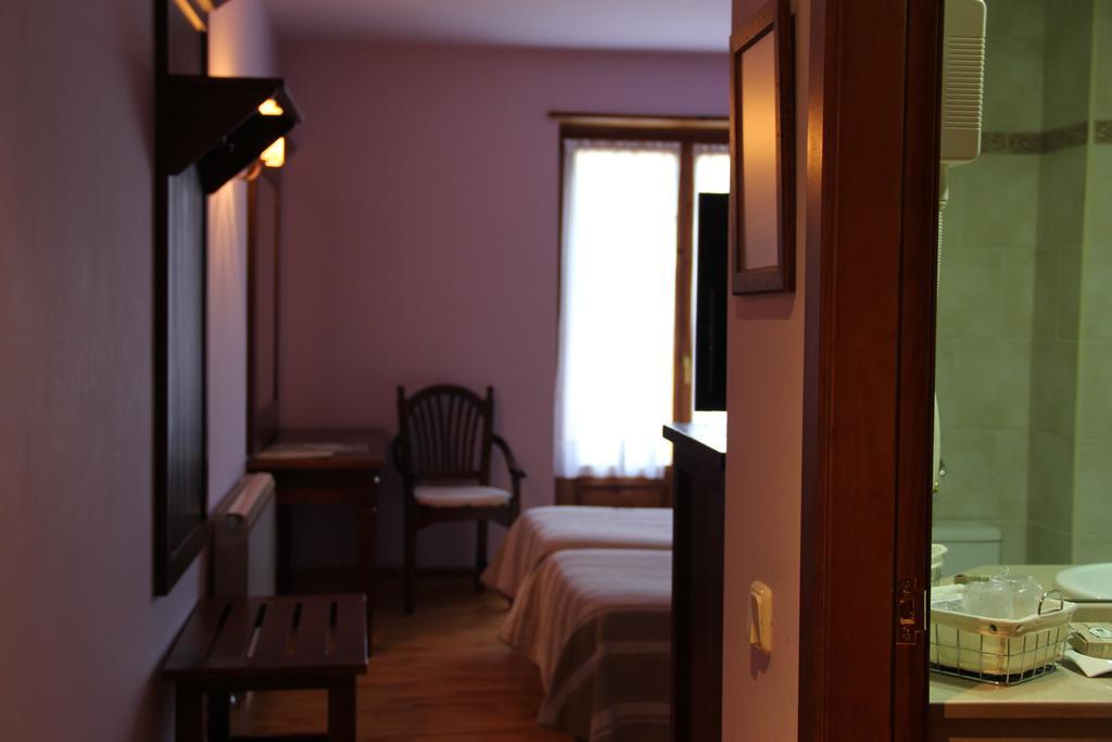 Hotel Rantiner Taull Bagian luar foto